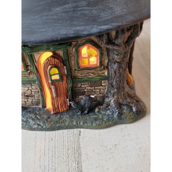 Dept 56 4025341 Hilda's Witch Haunt Halloween witch Hollow Village accessory cat - Picture 4 of 10